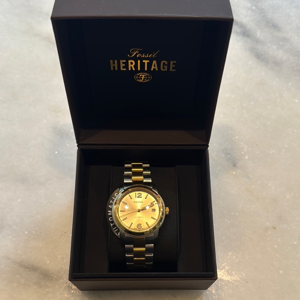 Fossil Heritage silver/gold chain link watch NWT new in box $295 retail!